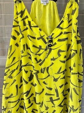 Kismet Yellow Abstract Tank Top Like New